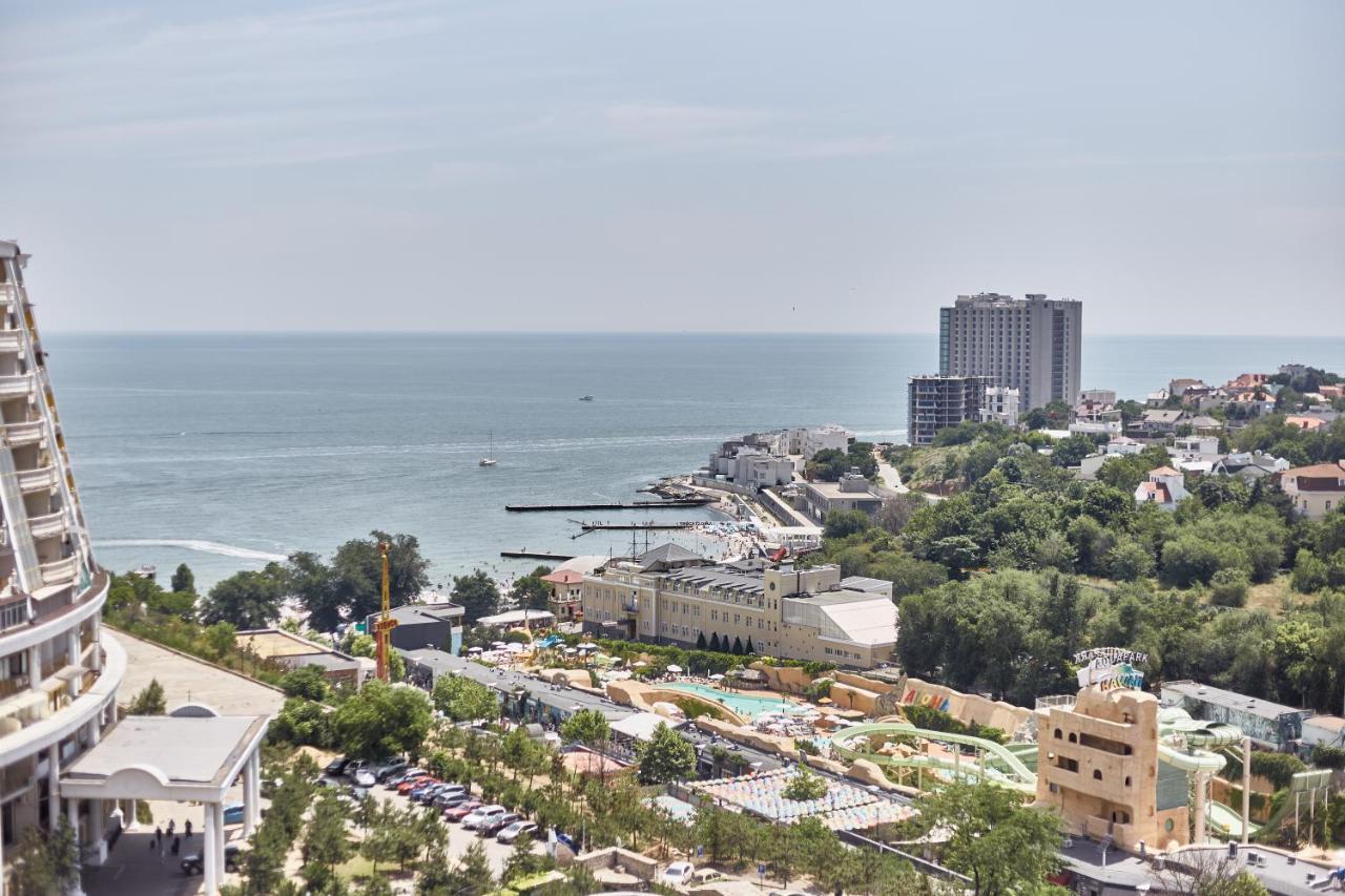 Gagarin Plaza Luxury Sea View Apartments Одеса Екстер'єр фото