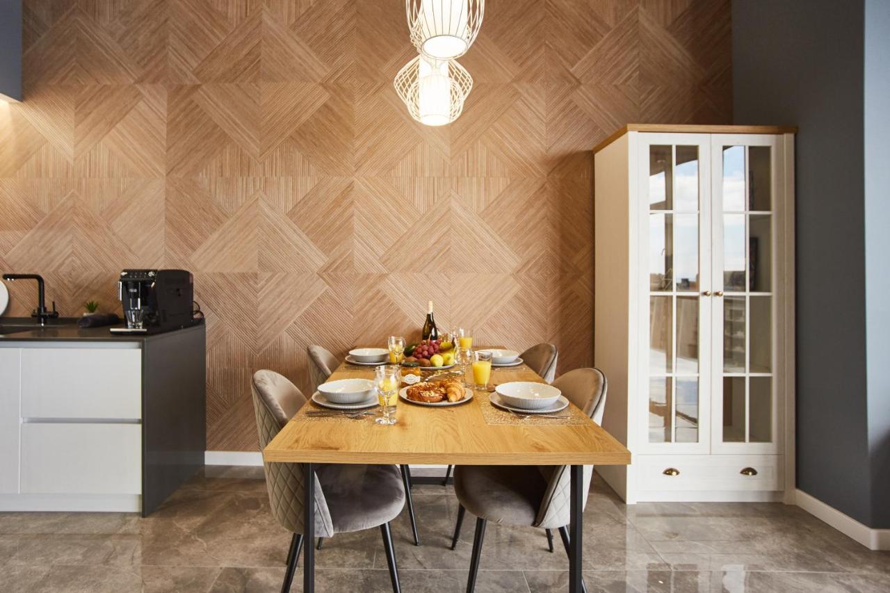 Gagarin Plaza Luxury Sea View Apartments Одеса Екстер'єр фото